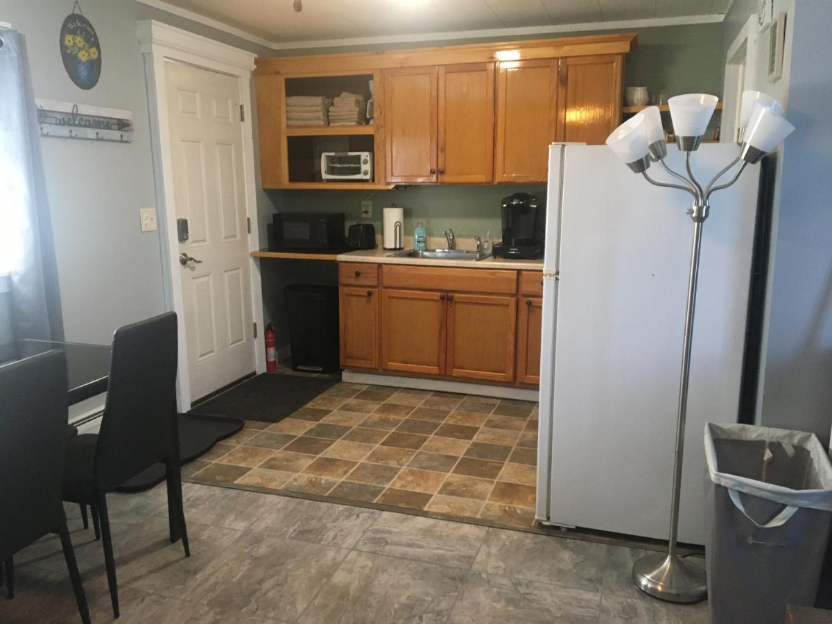 Home Away From Home, Recently Renovated North Troy Exteriér fotografie
