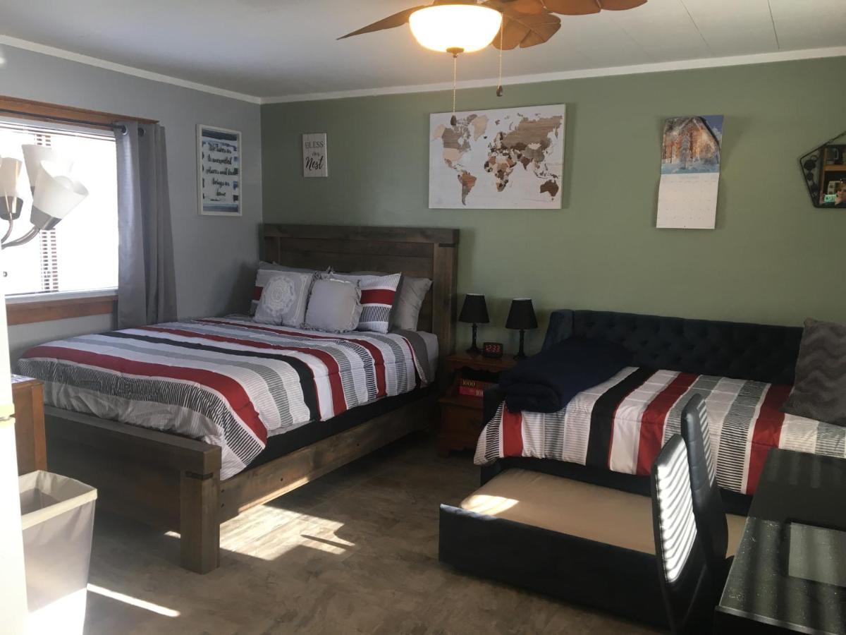 Home Away From Home, Recently Renovated North Troy Exteriér fotografie