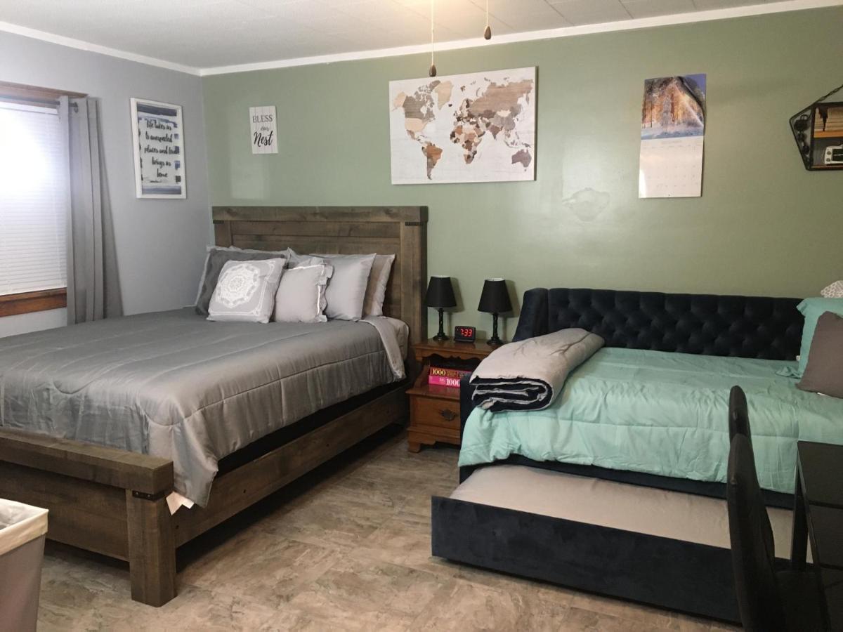Home Away From Home, Recently Renovated North Troy Exteriér fotografie